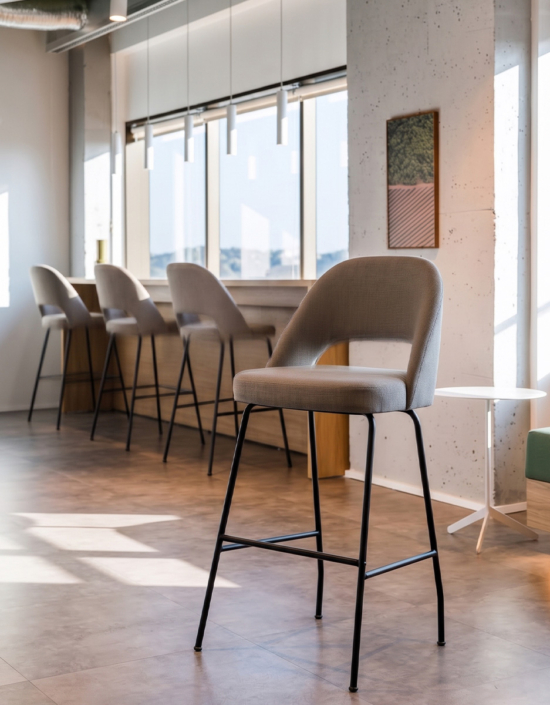 taburete saarinen 640×480 taburete saarinen 640x480